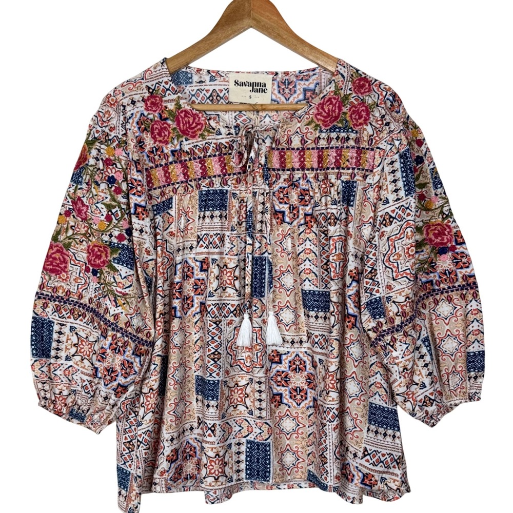NWT Savanna Jane Boho Embroidered Floral Peasant Blouse Tassel Womens Small Chic